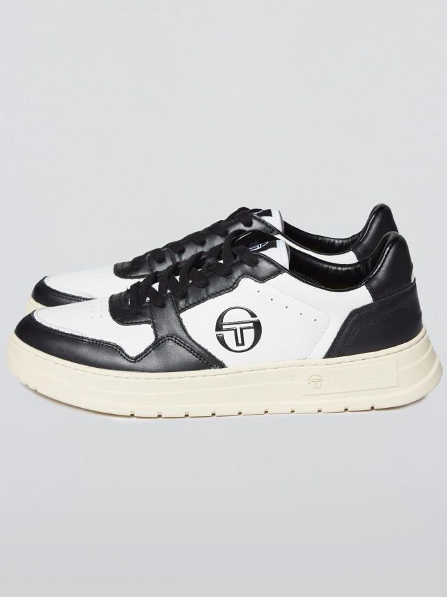 Antique White Seedpearl Raven Rosso Court Classic Trainer